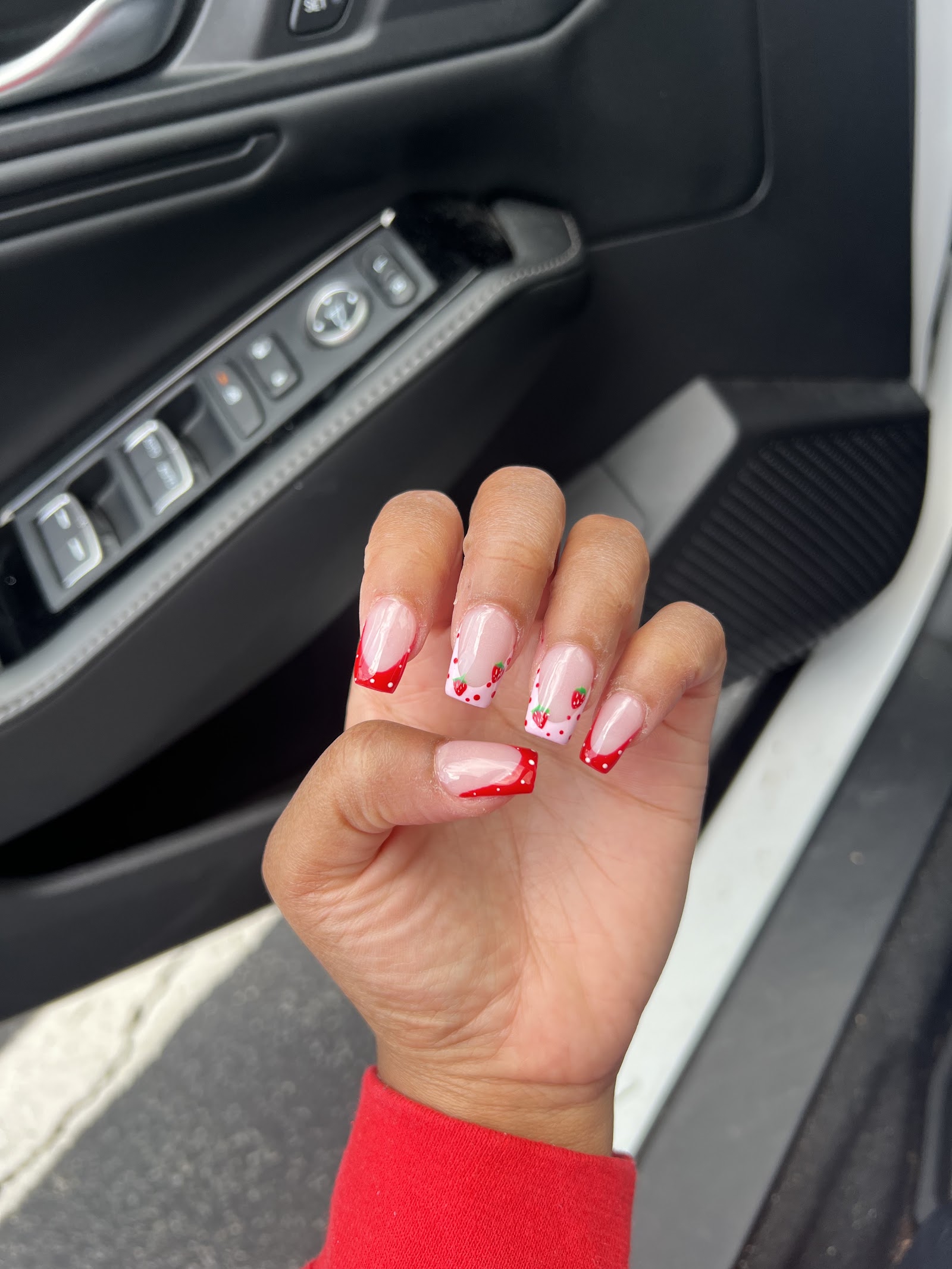 Polished Nail Spa logo